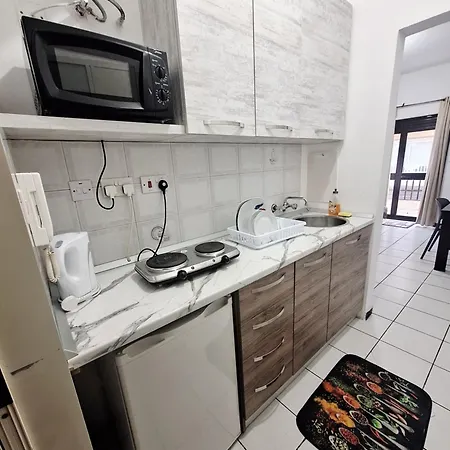 アパート Lovely Paceville C Saint Julian's