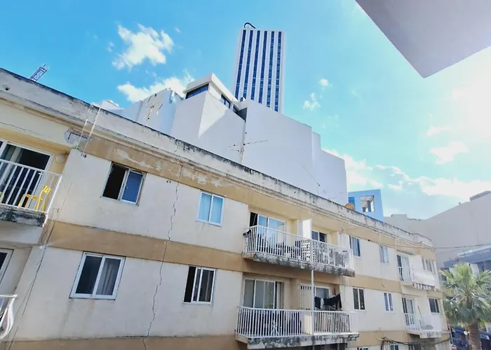 Lovely Paceville C *